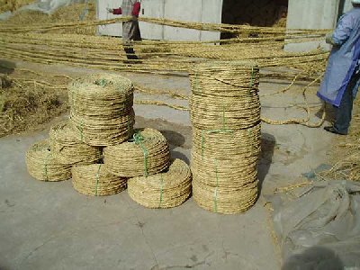 一臺草繩機一天的產量有多少米？